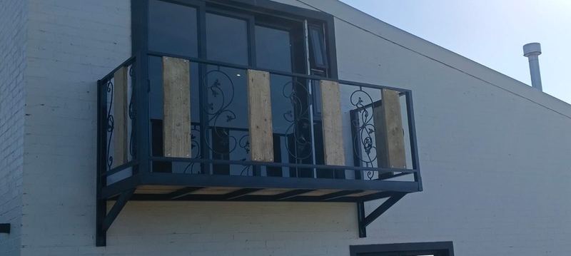 Steel balcony — Jozelle Fencing & Projects